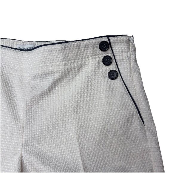 Banana Republic White Textured Mid Rise Side Zip Pockets Shorts Women Size 8 - Picture 2 of 7
